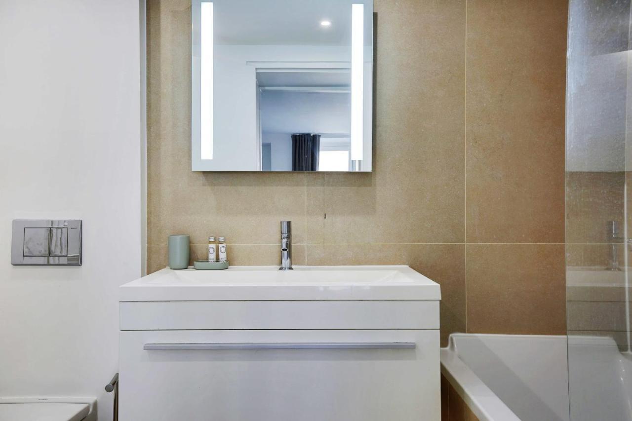 Elegant Apartment - 2Bd-6P - Avenue Montaigne Paříž Exteriér fotografie