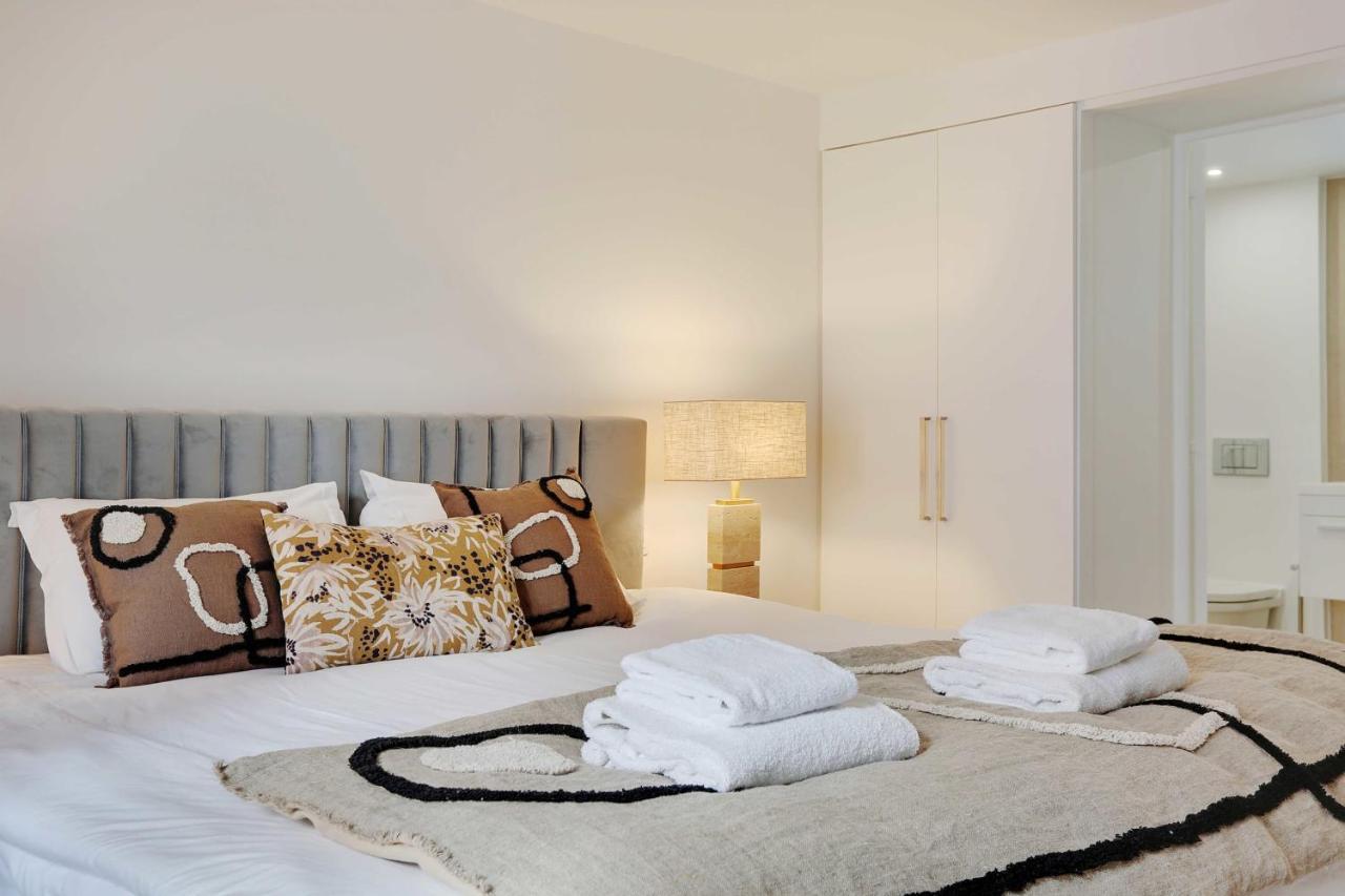 Elegant Apartment - 2Bd-6P - Avenue Montaigne Paříž Exteriér fotografie
