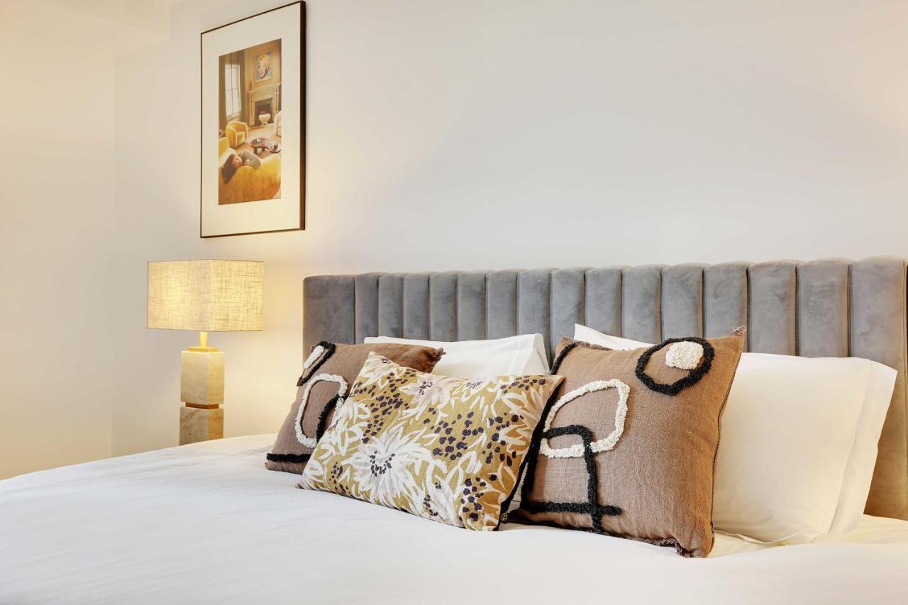 Elegant Apartment - 2Bd-6P - Avenue Montaigne Paříž Exteriér fotografie