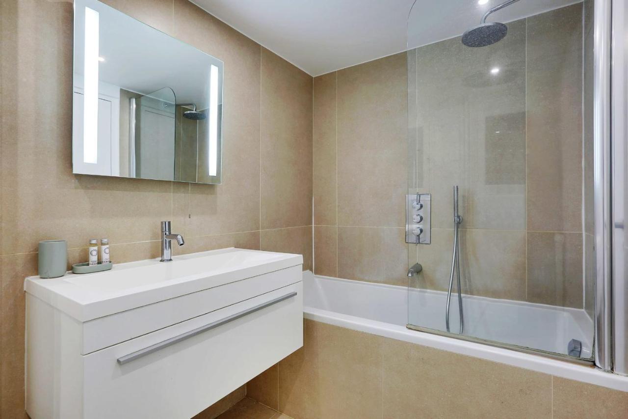 Elegant Apartment - 2Bd-6P - Avenue Montaigne Paříž Exteriér fotografie